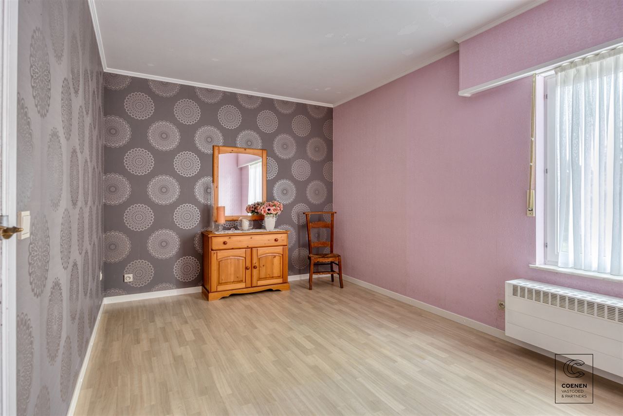 Charmante gezinswoning van 196 m², 3 slpks en 3 garages!