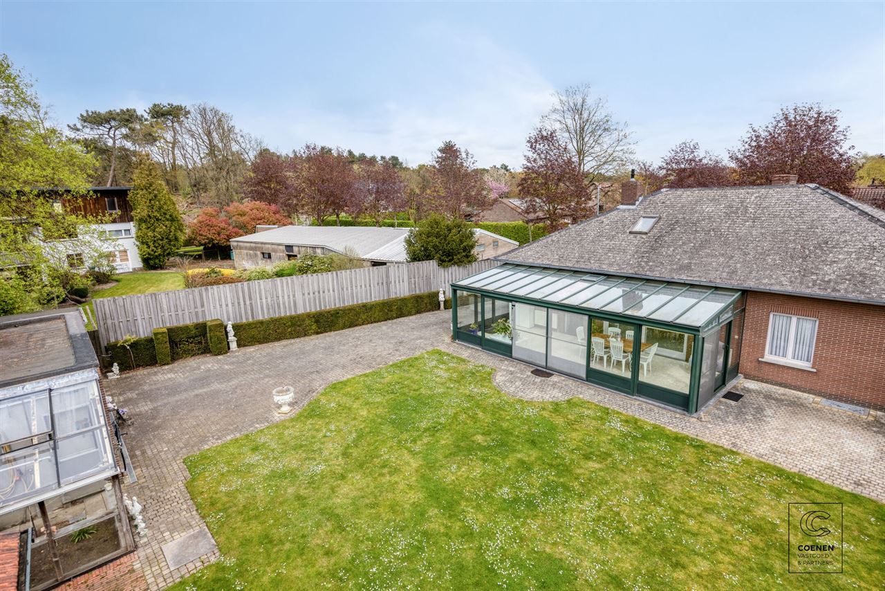 Charmante gezinswoning van 196 m², 3 slpks en 3 garages!