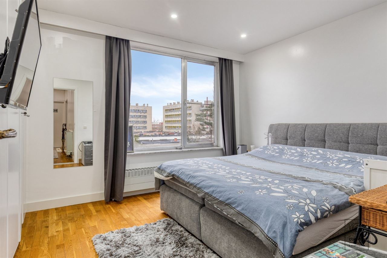 Ruim, lichtrijk app. van 124 m² en 2 slpk's te Antwerpen!