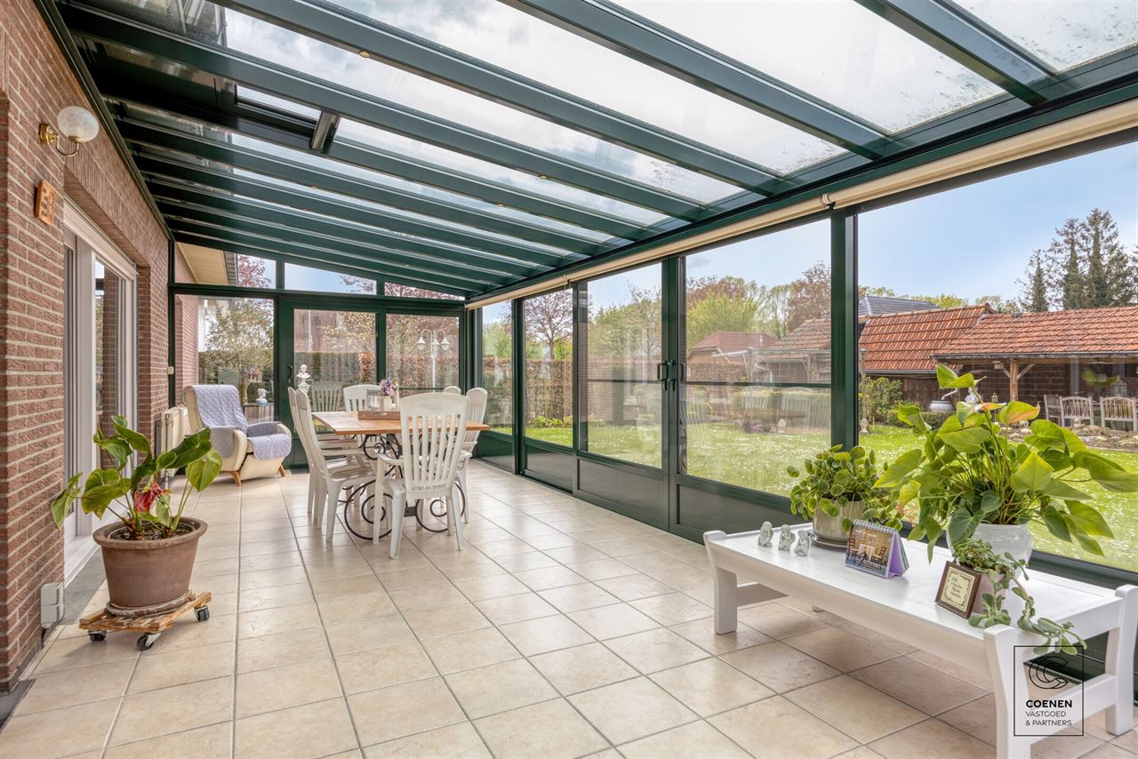Charmante gezinswoning van 196 m², 3 slpks en 3 garages!