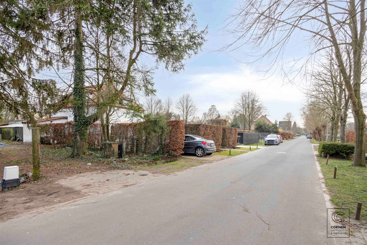 Volledig te renoveren woning op top ligging te Brasschaat!