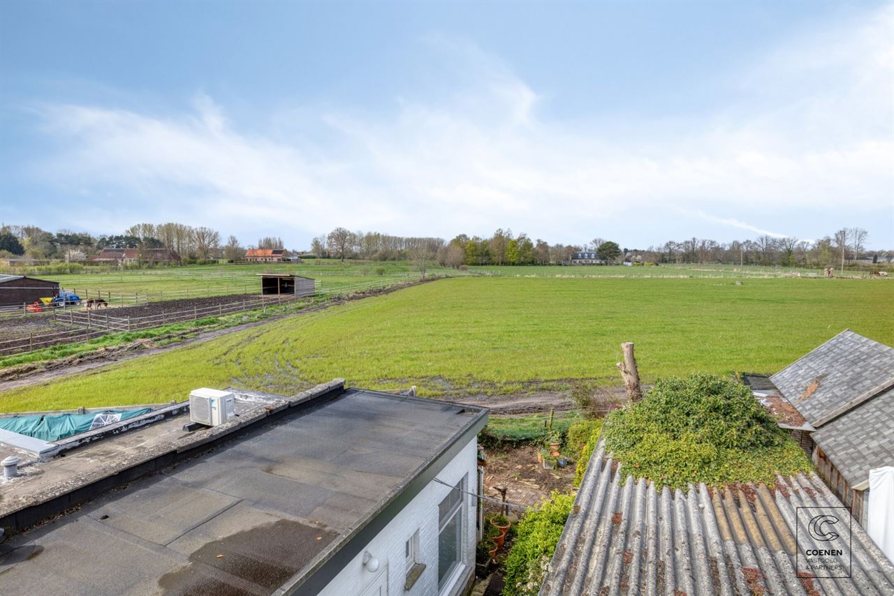 Te renoveren woning met 2 slpk op absolute toplocatie