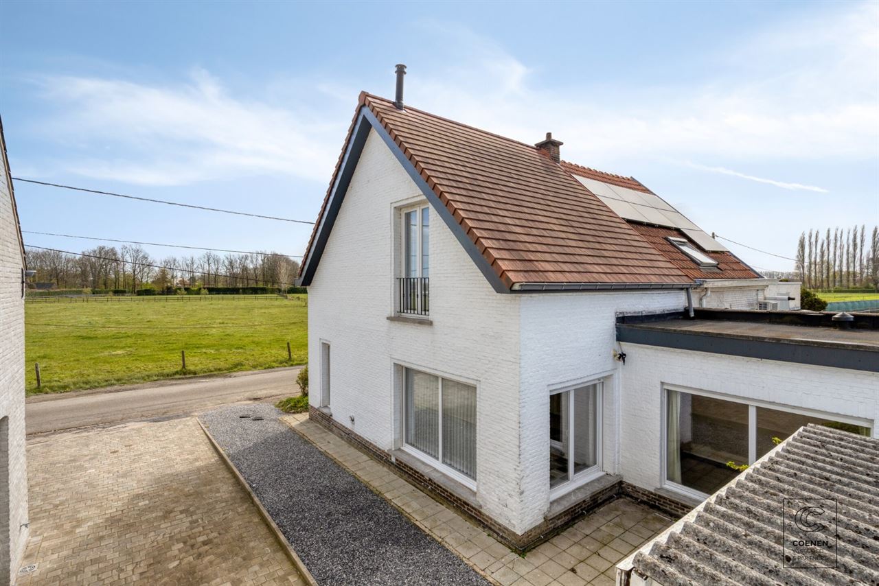 Te renoveren woning met 2 slpk op absolute toplocatie