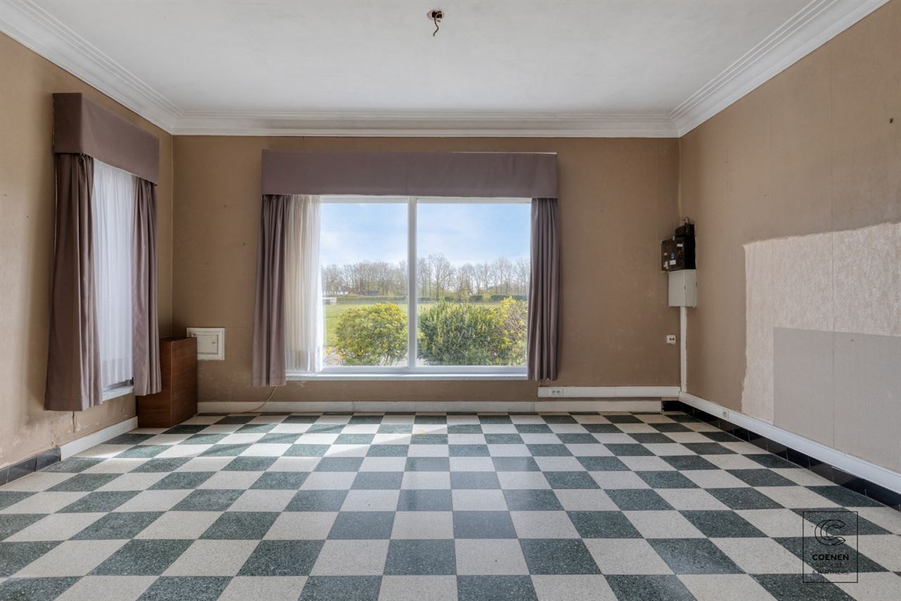 Te renoveren woning met 2 slpk op absolute toplocatie