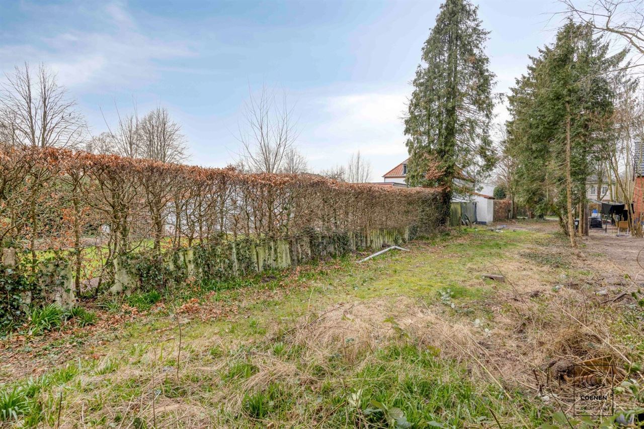 Volledig te renoveren woning op top ligging te Brasschaat!