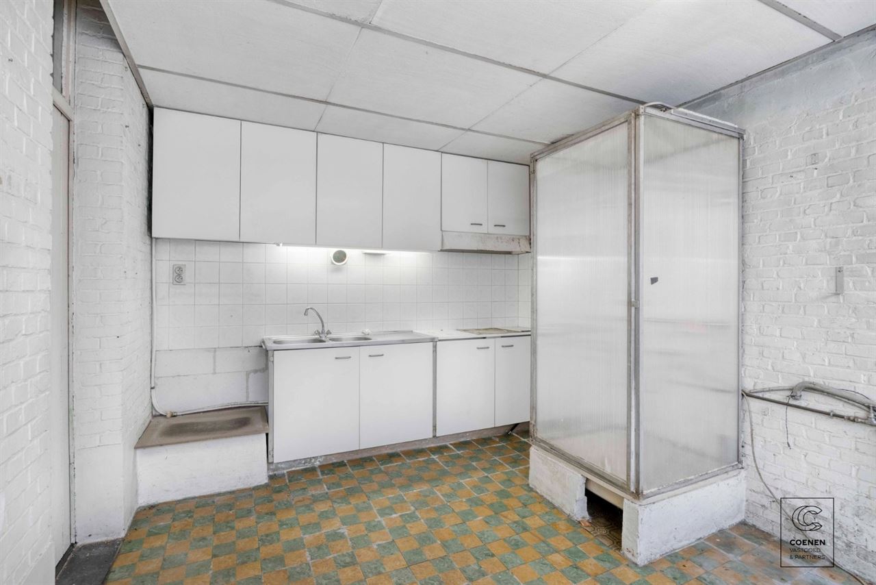 Volledig te renoveren woning op top ligging te Brasschaat!