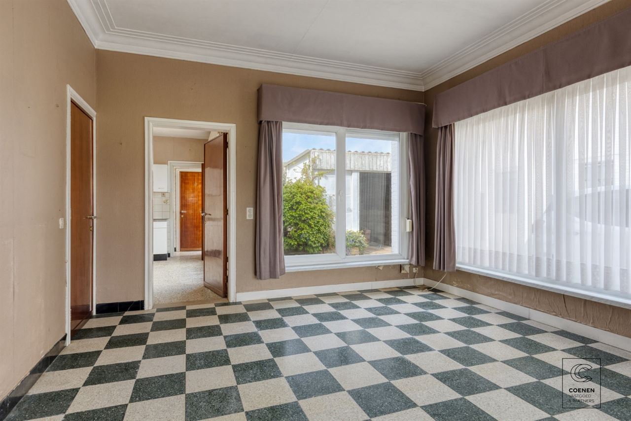 Te renoveren woning met 2 slpk op absolute toplocatie