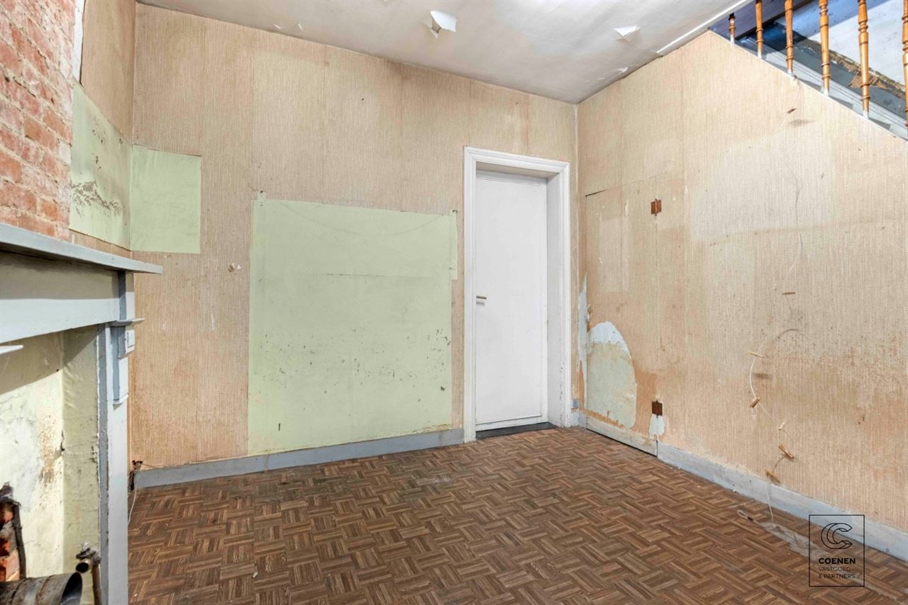 Volledig te renoveren woning op top ligging te Brasschaat!