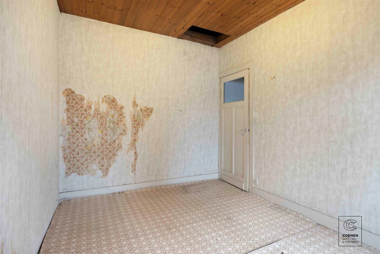 Volledig te renoveren woning op top ligging te Brasschaat!