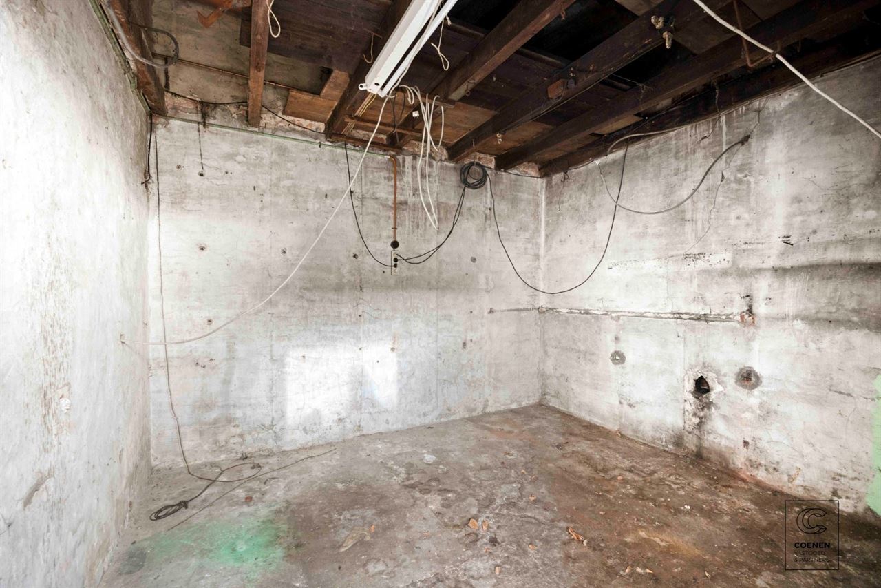 Volledig te renoveren woning op top ligging te Brasschaat!
