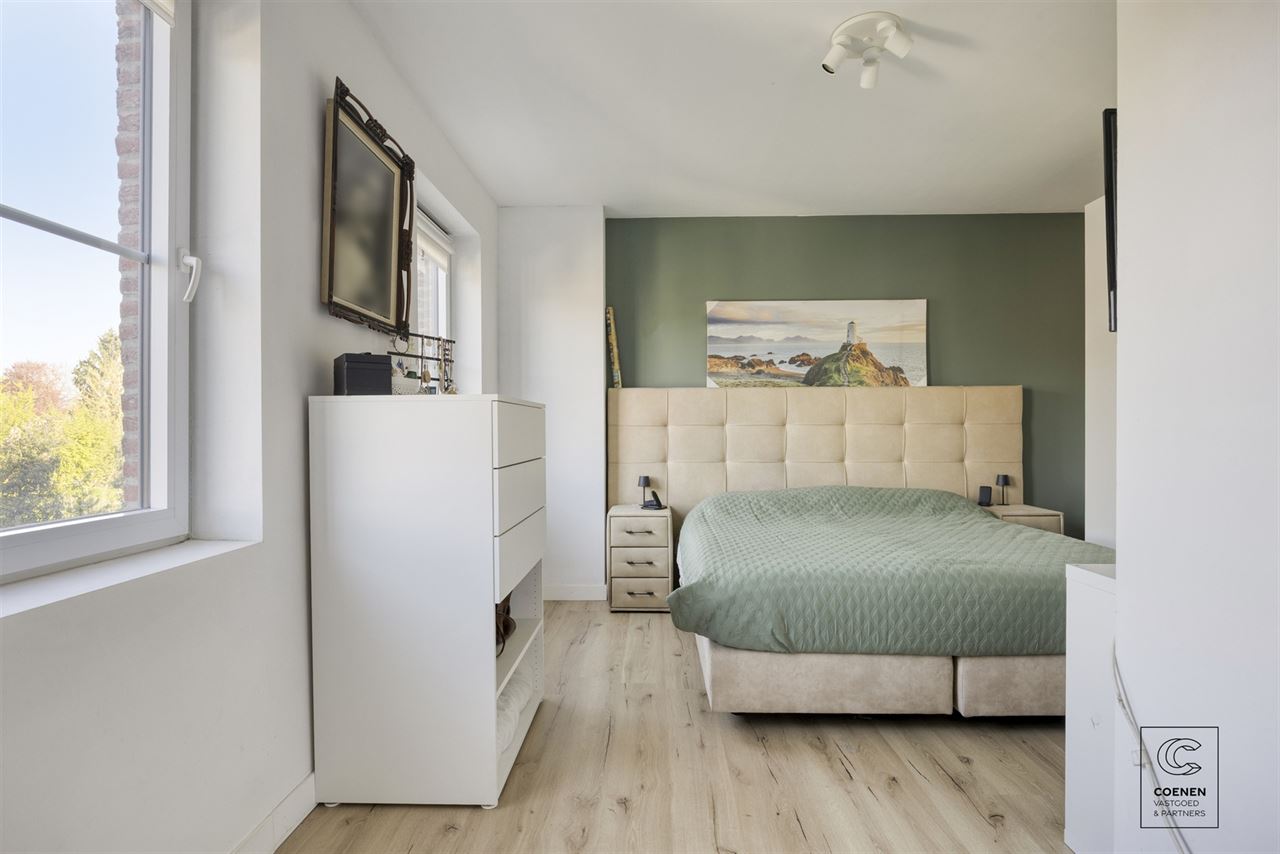 Nieuwbouwwoning (2023) met 5 slpk's op toplocatie te Ranst