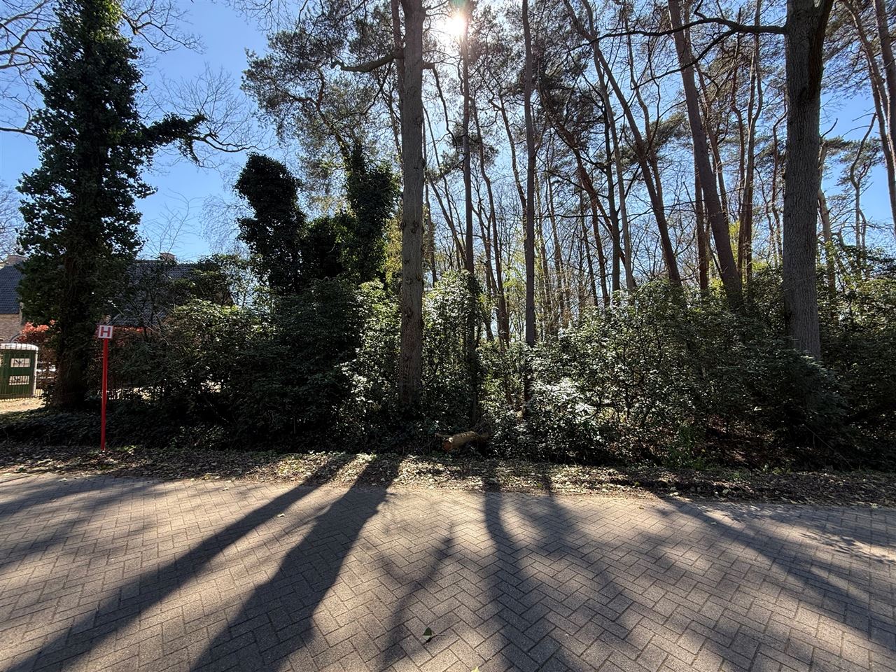 Ruime bouwgrond van 2296 m2 op een schitterende locatie!