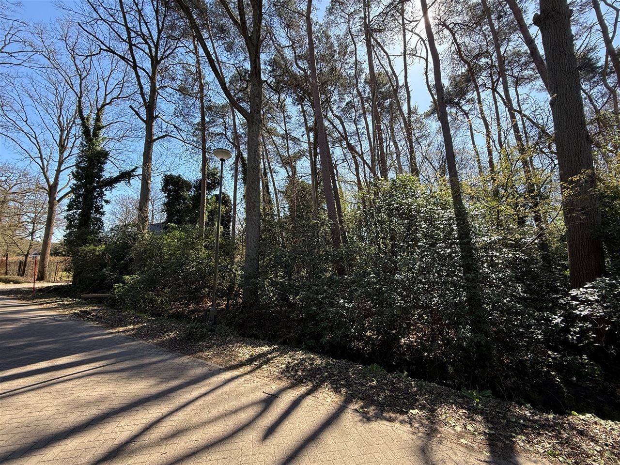 Ruime bouwgrond van 2296 m2 op een schitterende locatie!