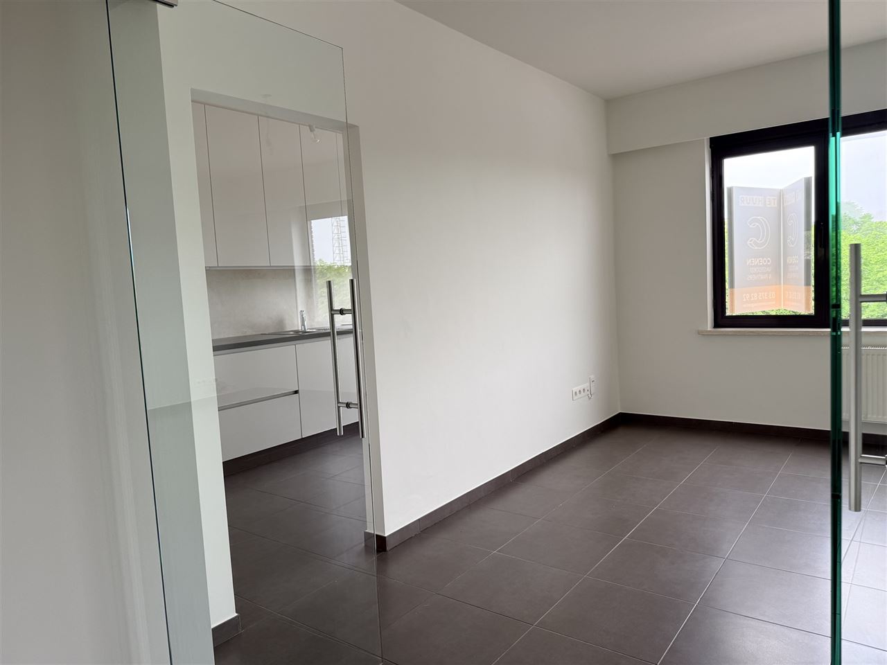 Ruim appartement met 2 slpk's en bew. opp. van 92 m² op centrale ligging te Lier!