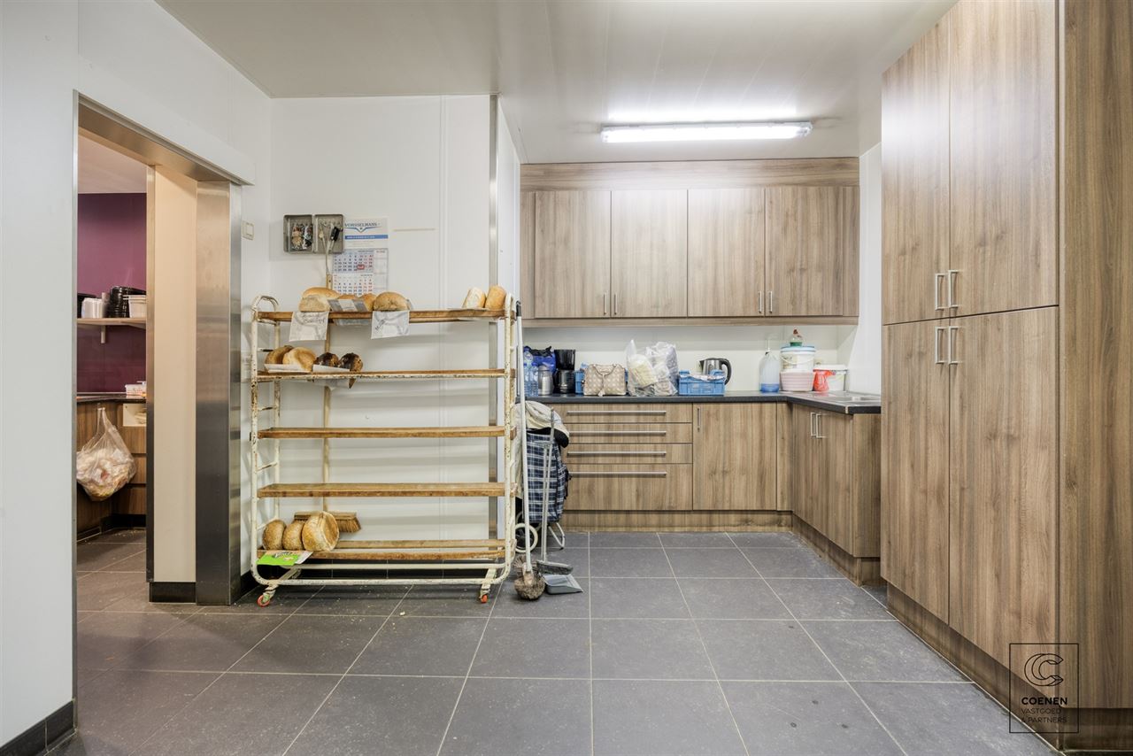 Unieke handelswoning op TOPlocatie in Antwerpen-Zuid!