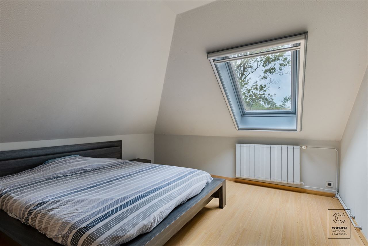 Charmante villa van 424 m² met 4 slpks, royale garage en tuin!