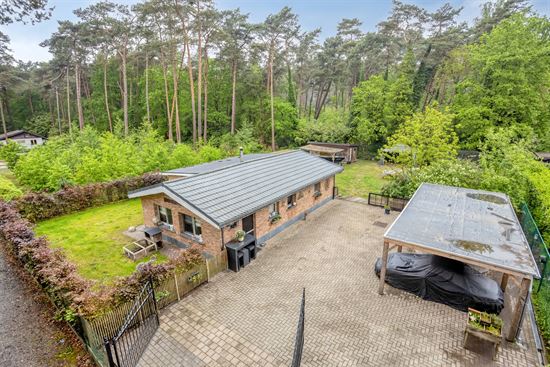 Verzorgde recreatiewoning op een rustige, bosrijke locatie!