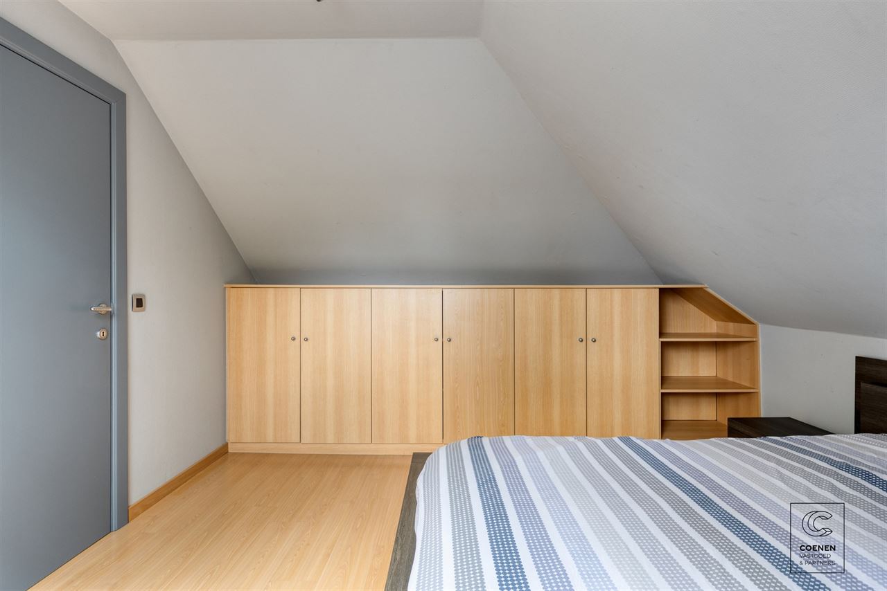 Charmante villa van 424 m² met 4 slpks, royale garage en tuin!