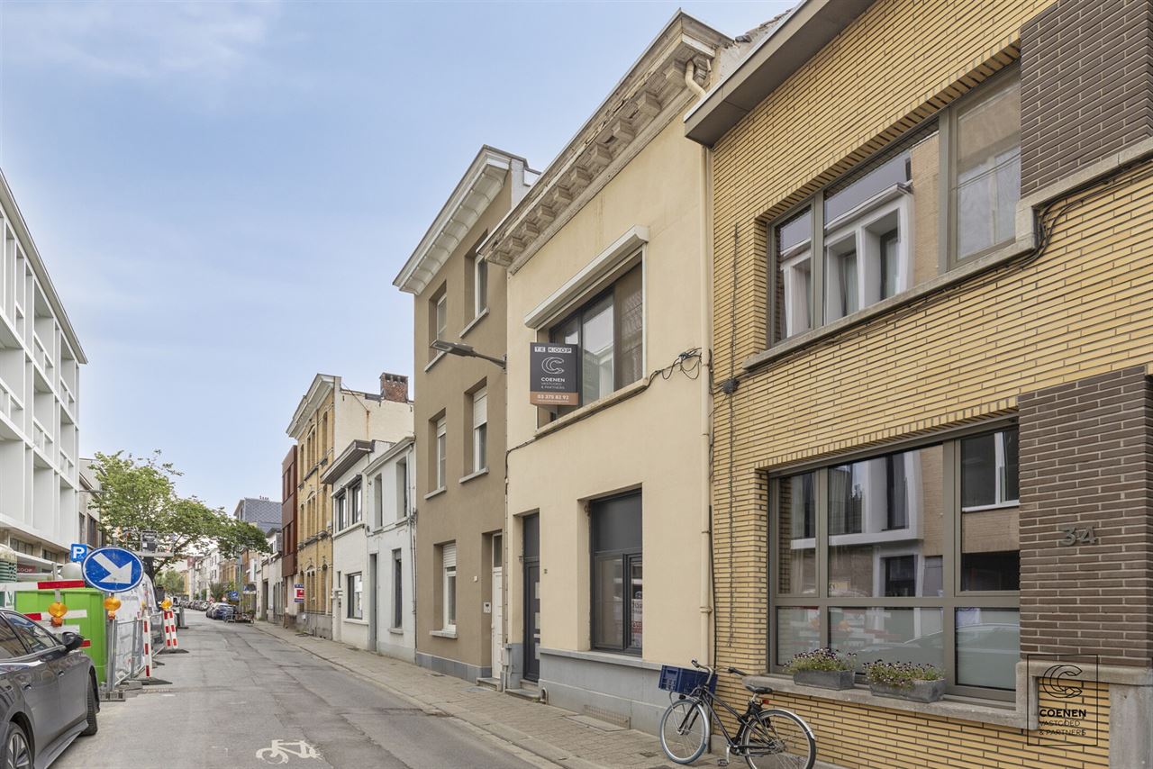Charmante gezinswoning met 5 slaapkamers en stadskoer!