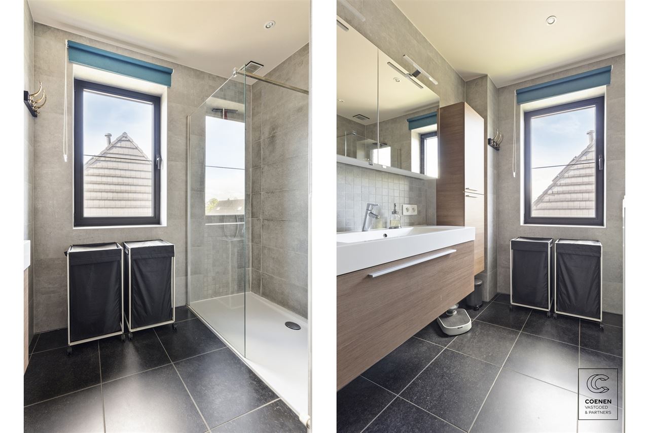 Verzorgd dakappartement met terras (Z), 2 slpk en lift!