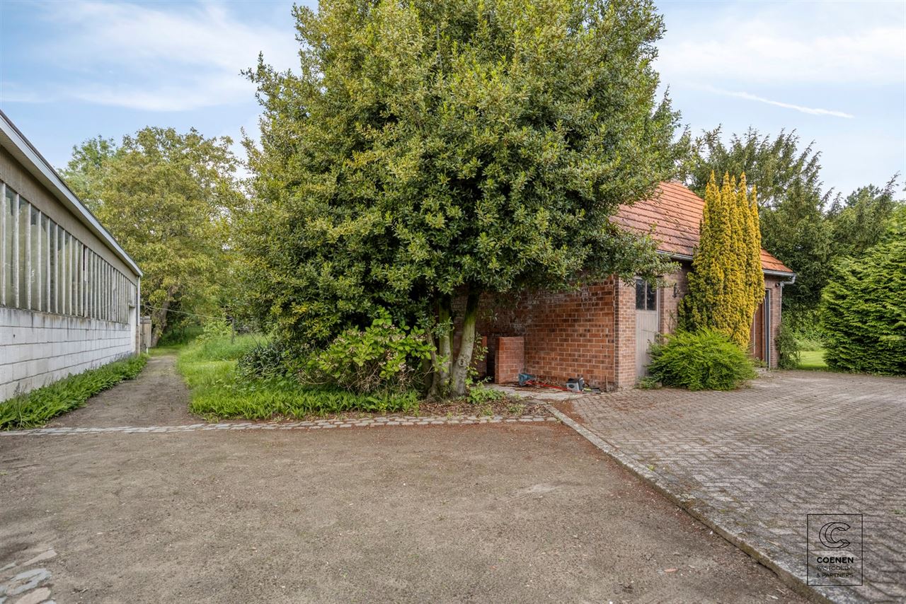 Zeer ruime HOB met schitterende tuin op een toplocatie