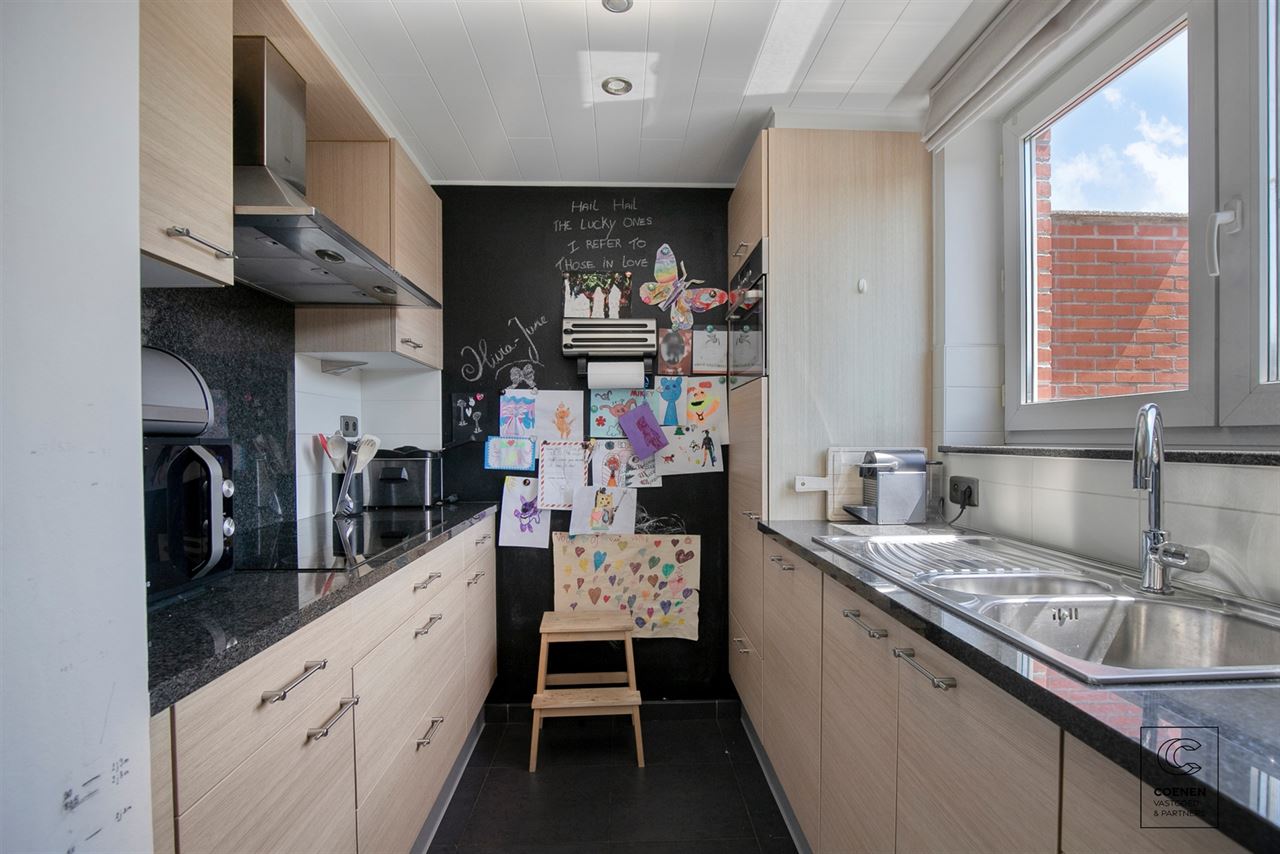 Ruime bel-etagewoning met 3 slpk's, garage en prachtige tuin!