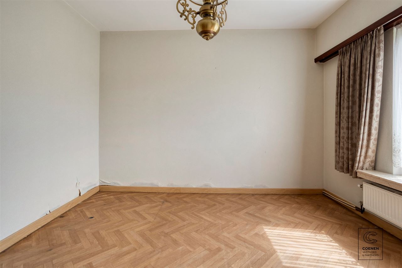 Zeer ruime HOB met schitterende tuin op een toplocatie
