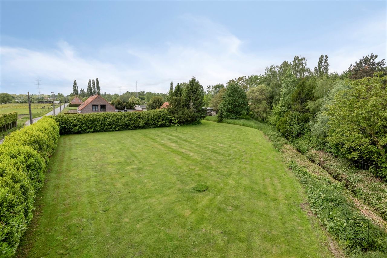 Zeer ruime HOB met schitterende tuin op een toplocatie