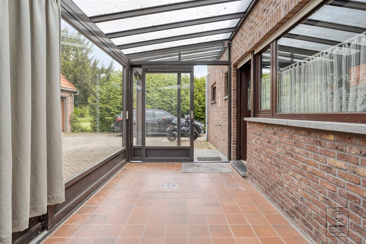 Zeer ruime HOB met schitterende tuin op een toplocatie