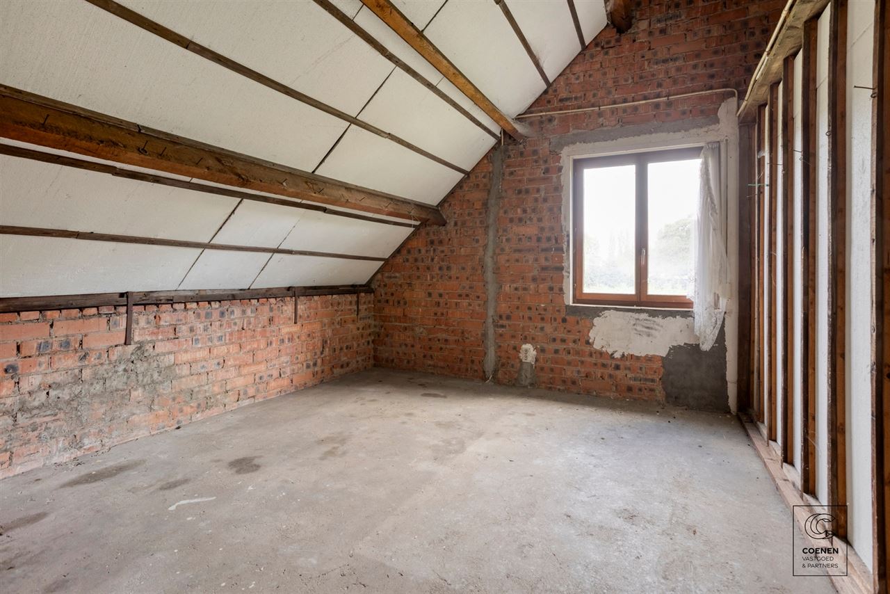 Zeer ruime HOB met schitterende tuin op een toplocatie