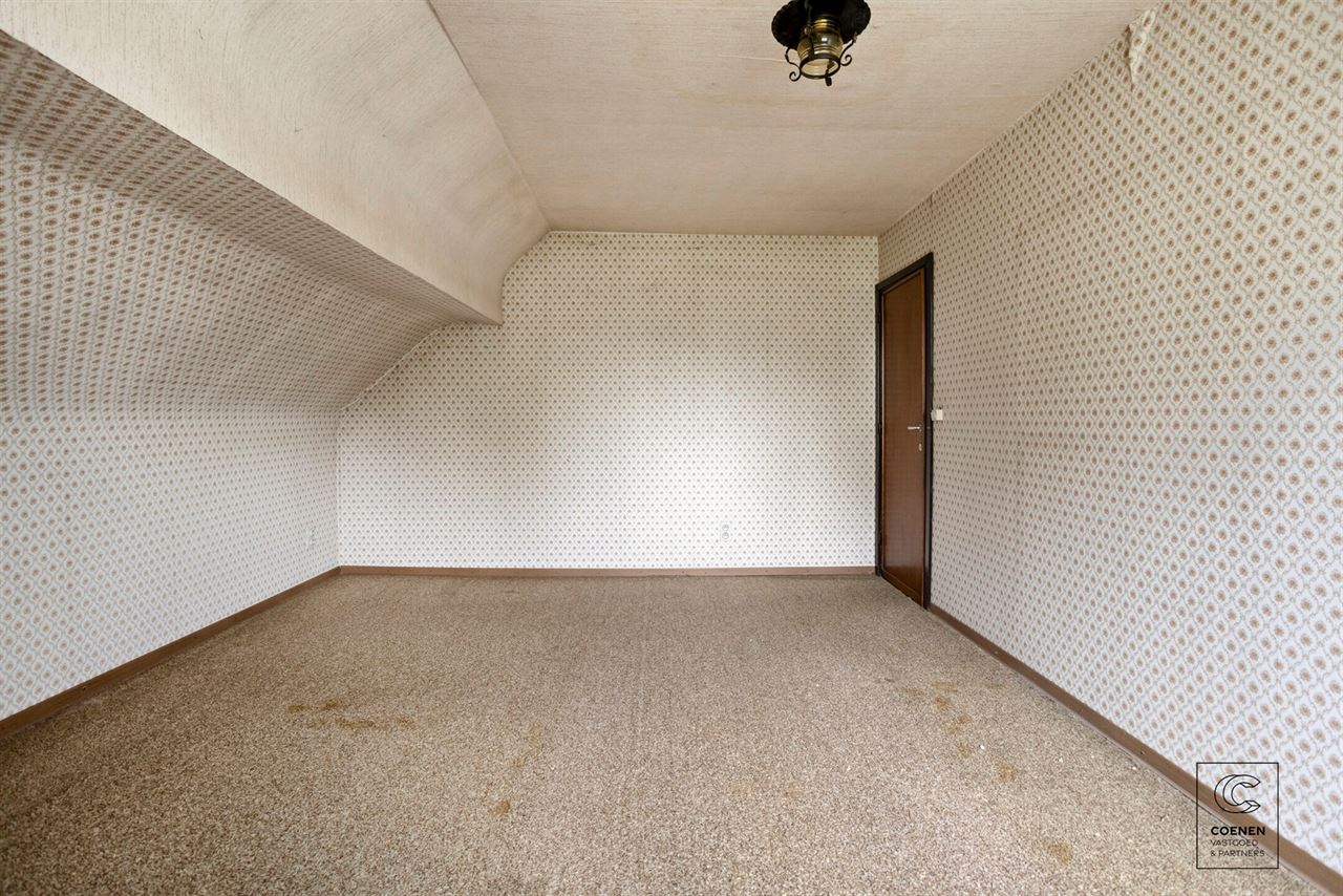 Zeer ruime HOB met schitterende tuin op een toplocatie