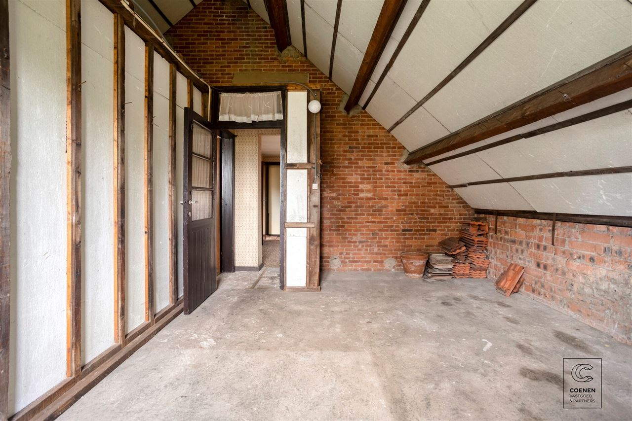 Zeer ruime HOB met schitterende tuin op een toplocatie