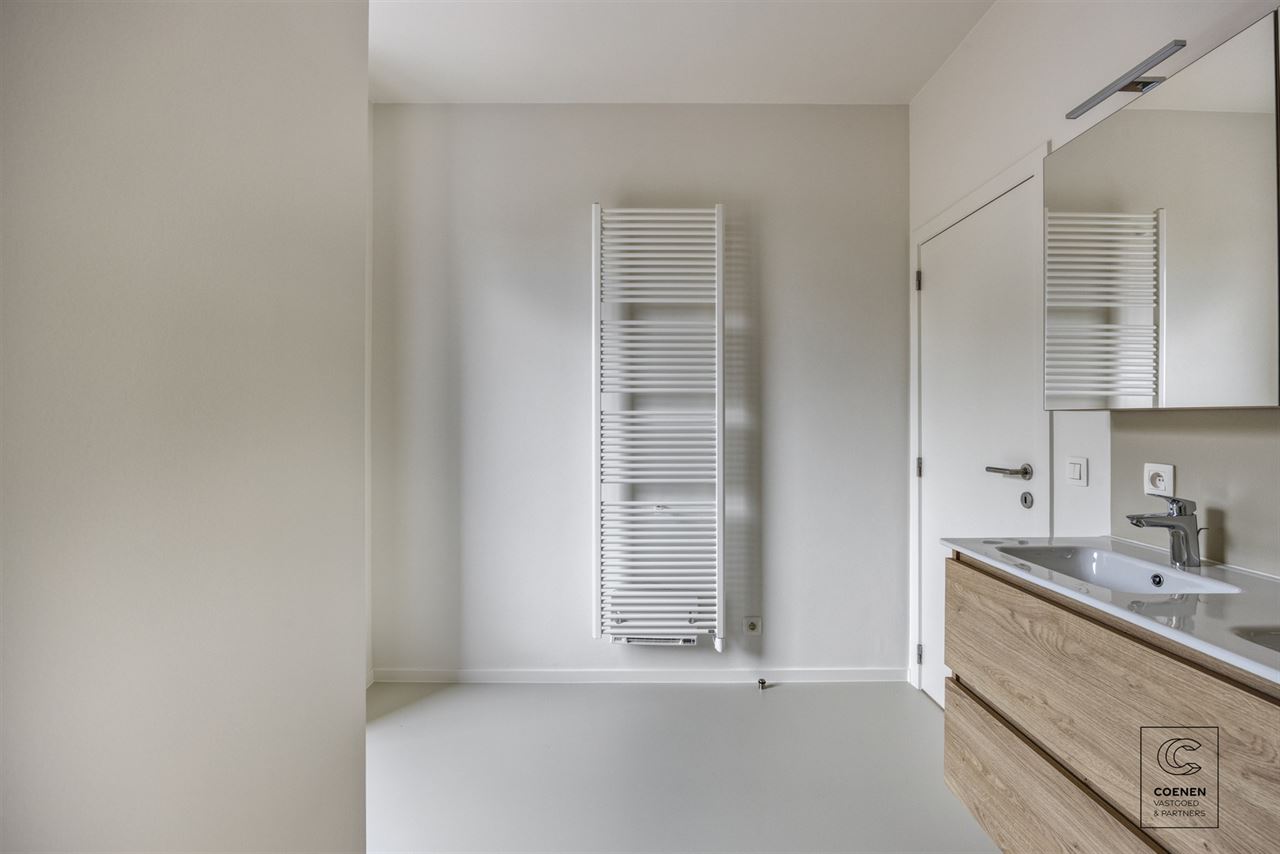 Volledig gerenoveerde woning van 230 m² met 5 slpk's!