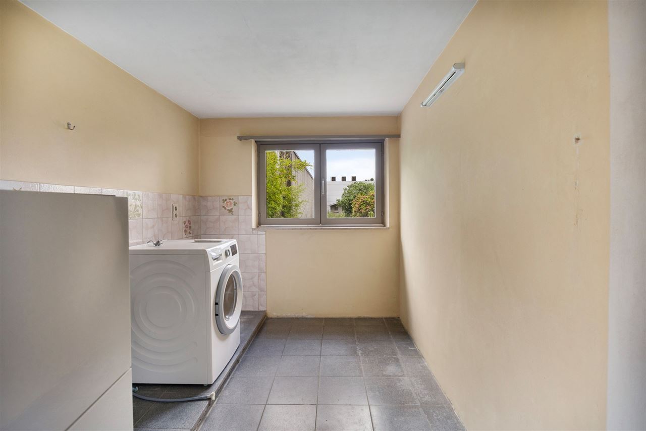 HOB bel-étage van 193m² met drie slpk's en ruime tuin!
