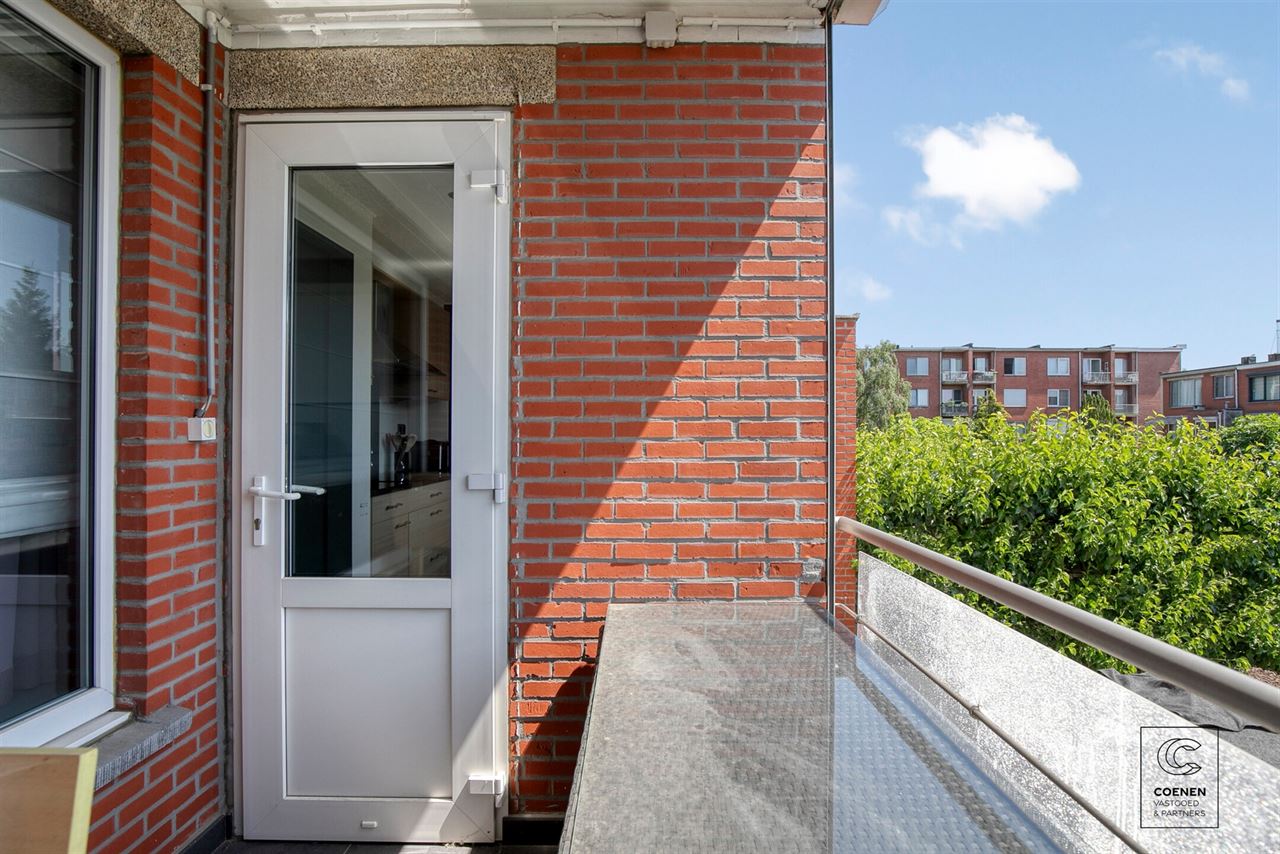 Ruime bel-etagewoning met 3 slpk's, garage en prachtige tuin!