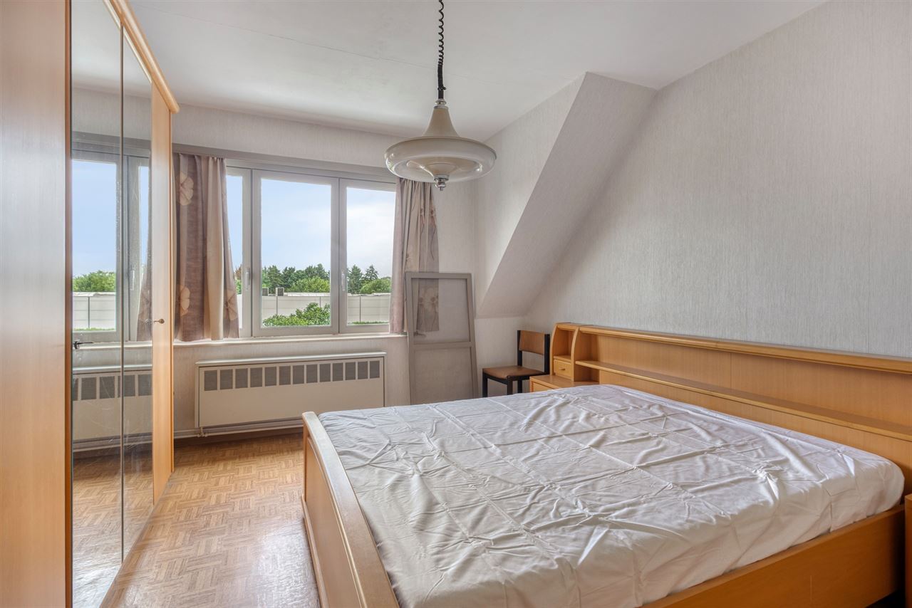 HOB bel-étage van 193m² met drie slpk's en ruime tuin!