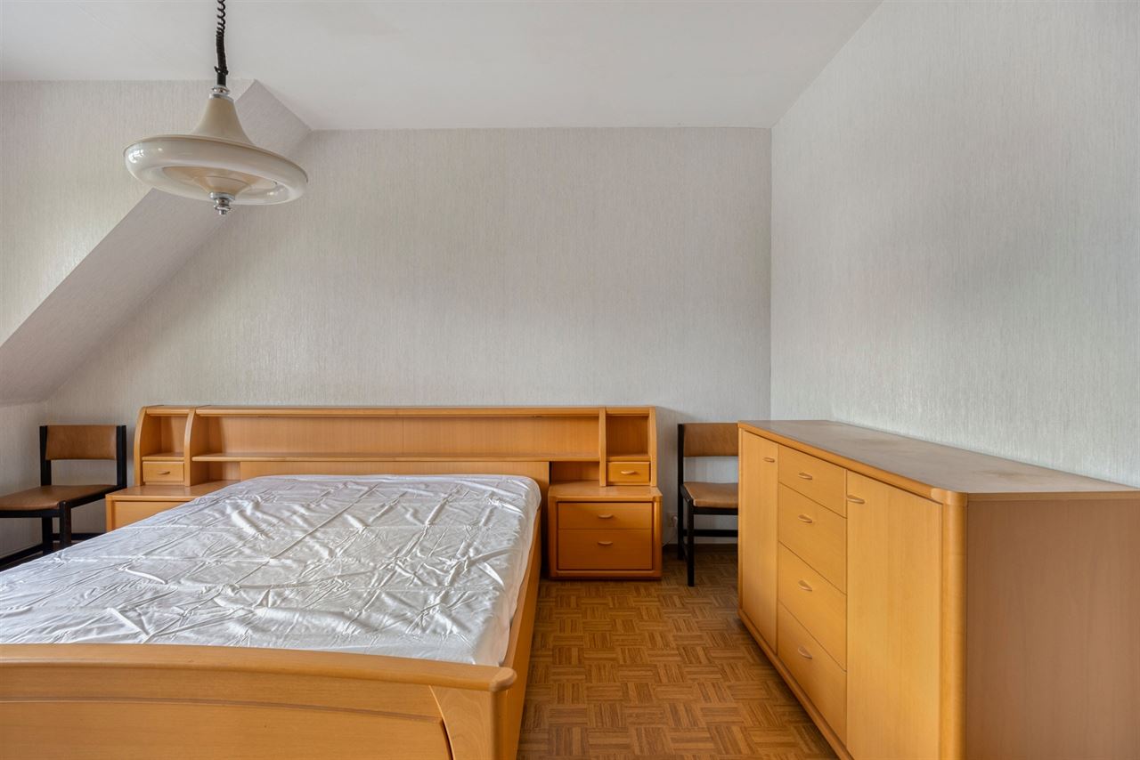 HOB bel-étage van 193m² met drie slpk's en ruime tuin!