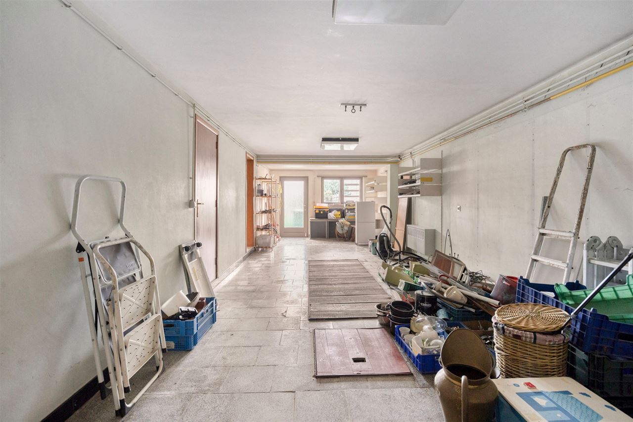 HOB bel-étage van 193m² met drie slpk's en ruime tuin!