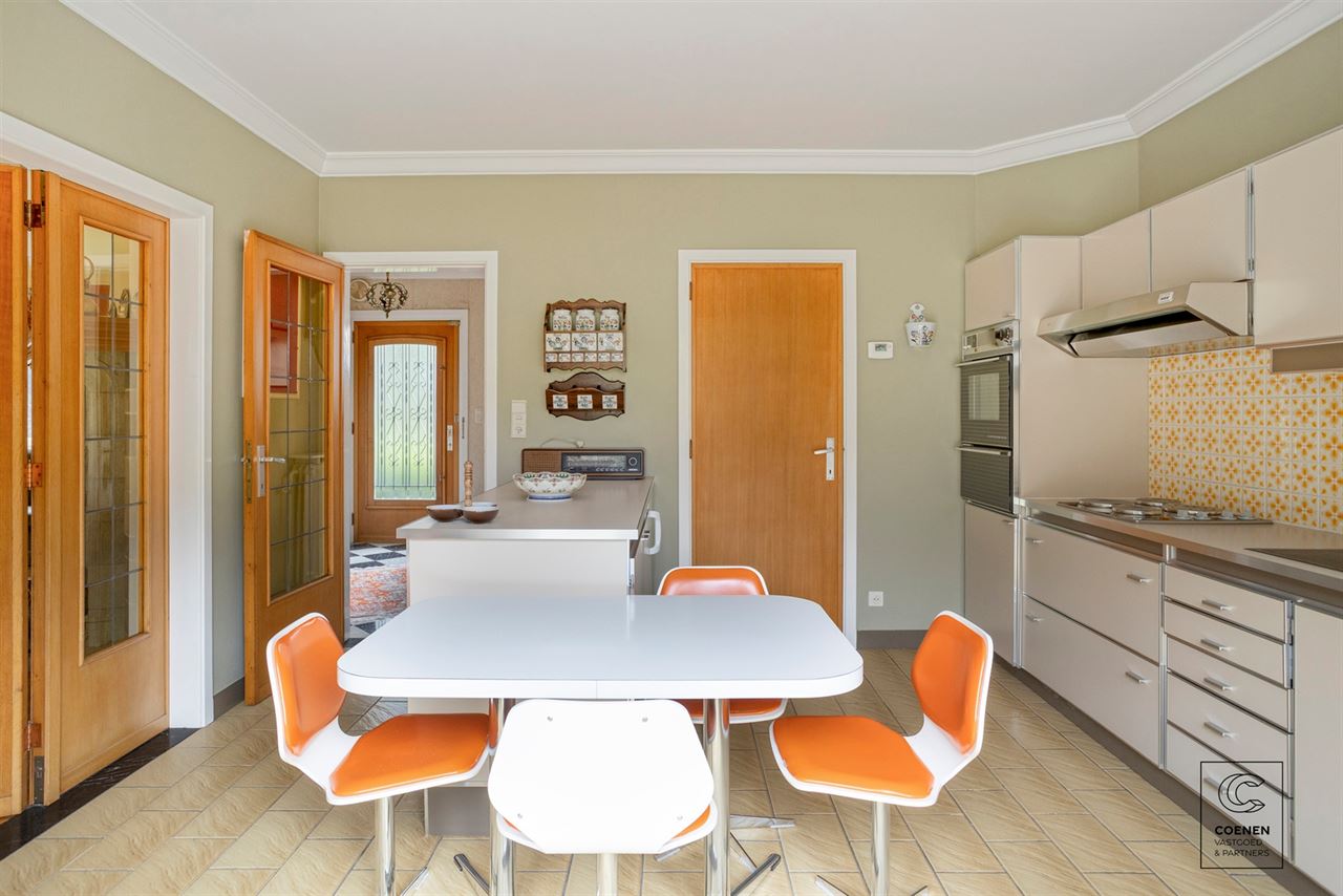 Te renoveren woning op een TOPlocatie te Schilde!