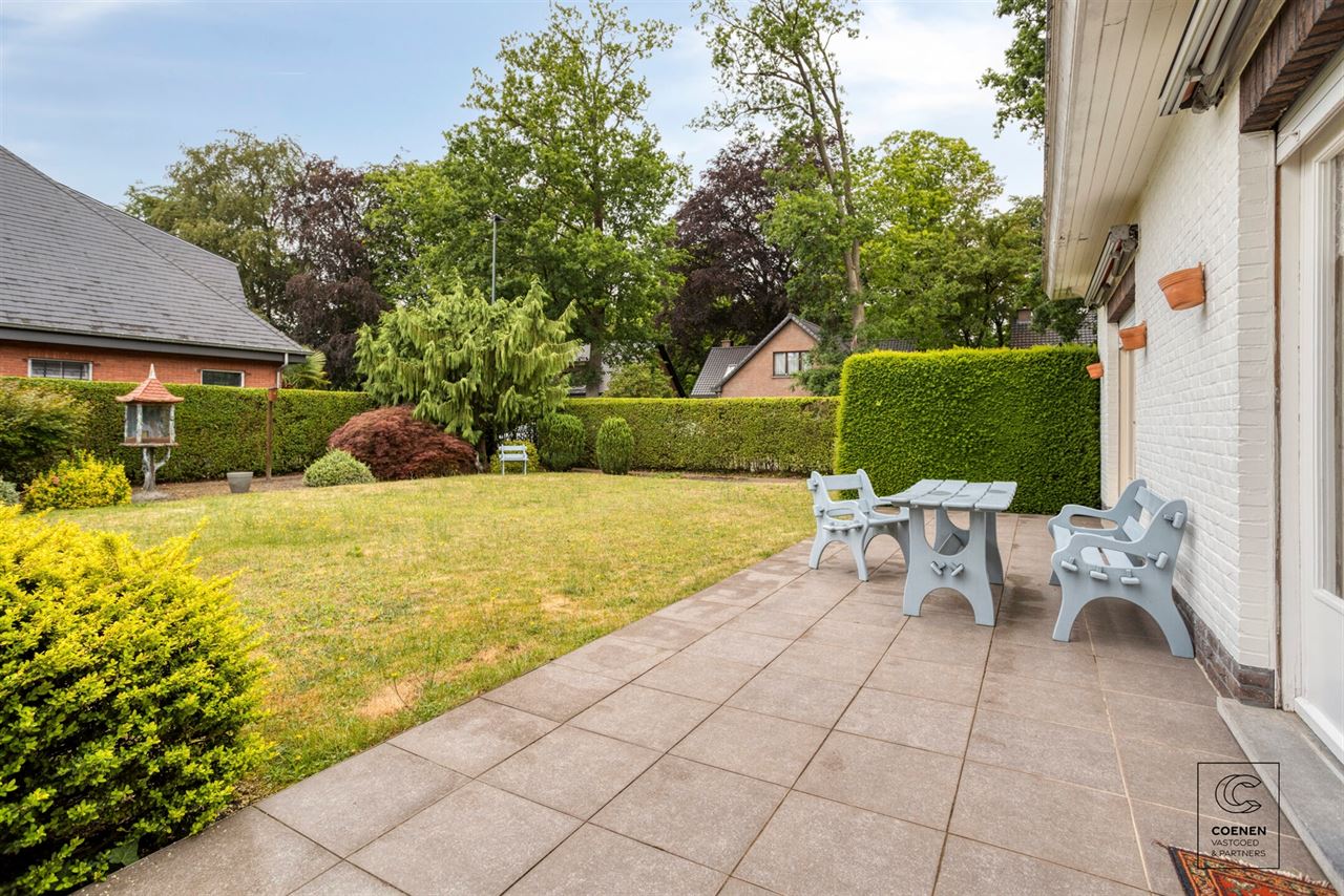 Te renoveren woning op een TOPlocatie te Schilde!