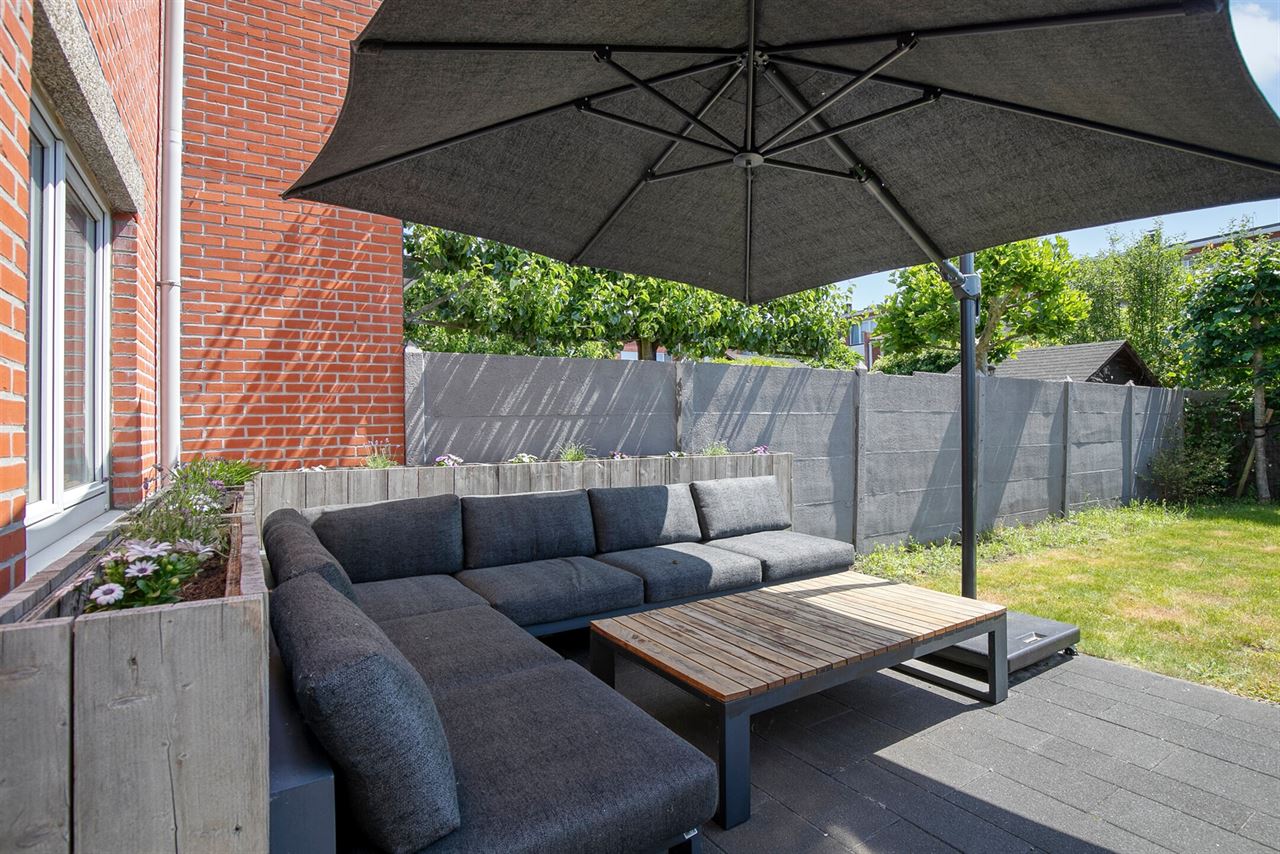 Ruime bel-etagewoning met 3 slpk's, garage en prachtige tuin!