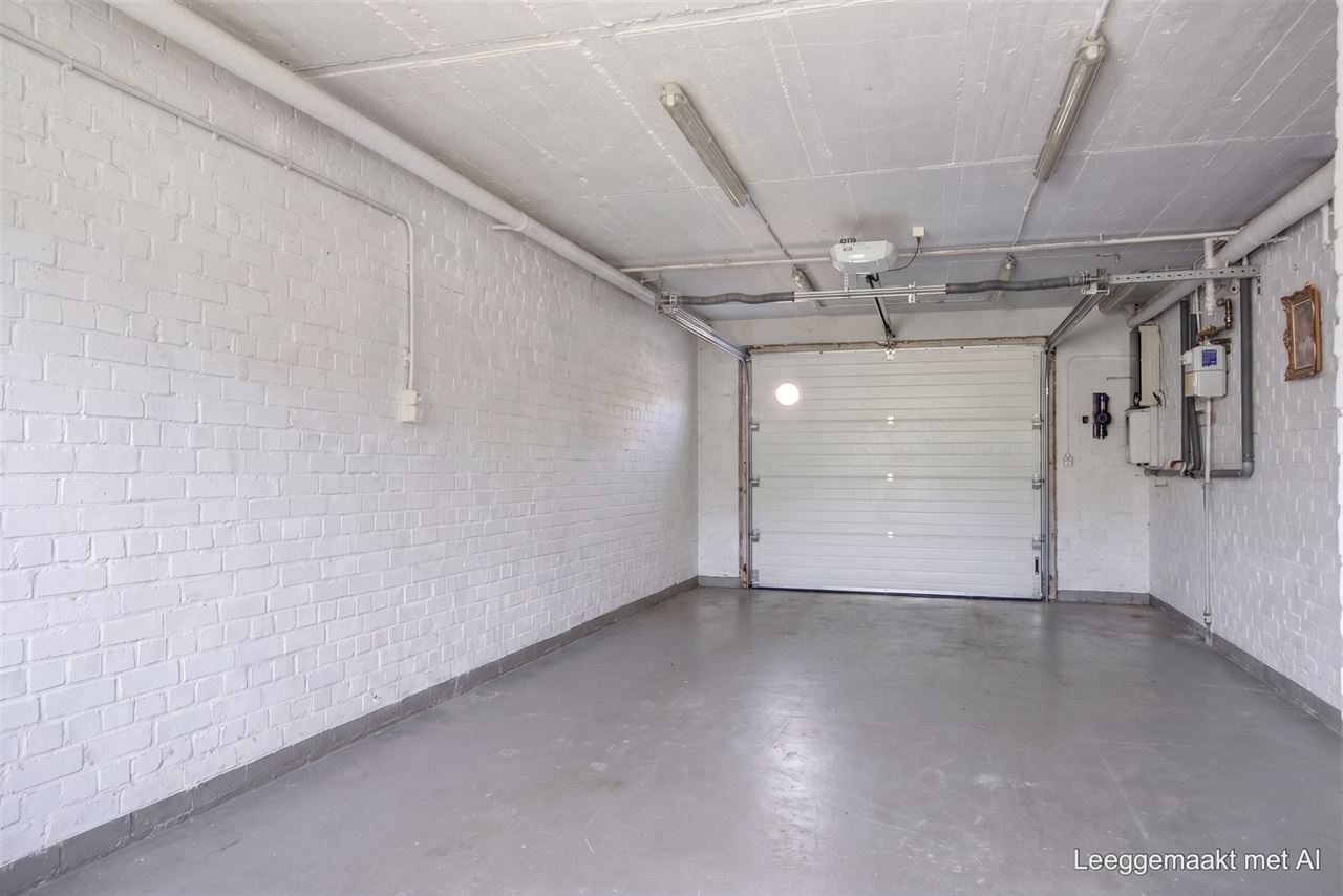 Ruime bel-etagewoning met 3 slpk's, garage en prachtige tuin!