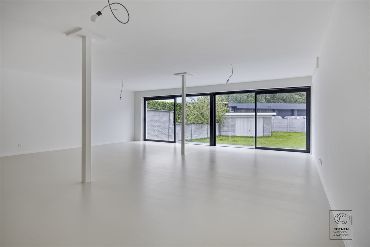 Volledig gerenoveerde woning van 230 m² met 5 slpk's!