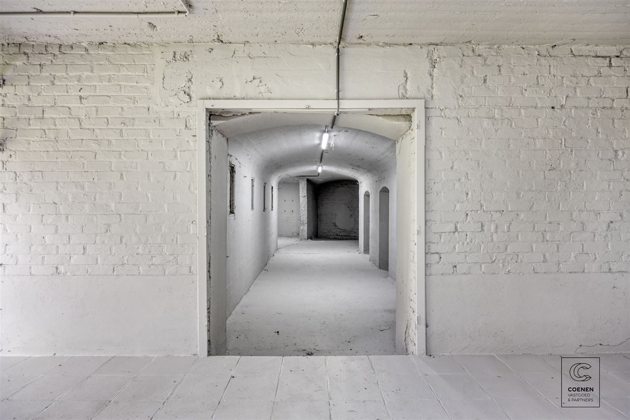 Volledig gerenoveerde woning van 230 m² met 5 slpk's!