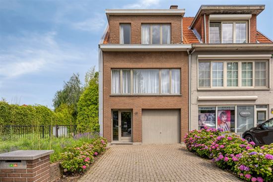 HOB bel-étage van 193m² met drie slpk's en ruime tuin!