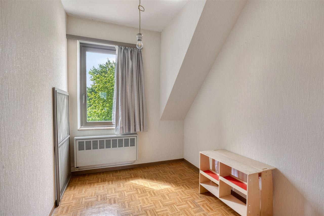 HOB bel-étage van 193m² met drie slpk's en ruime tuin!