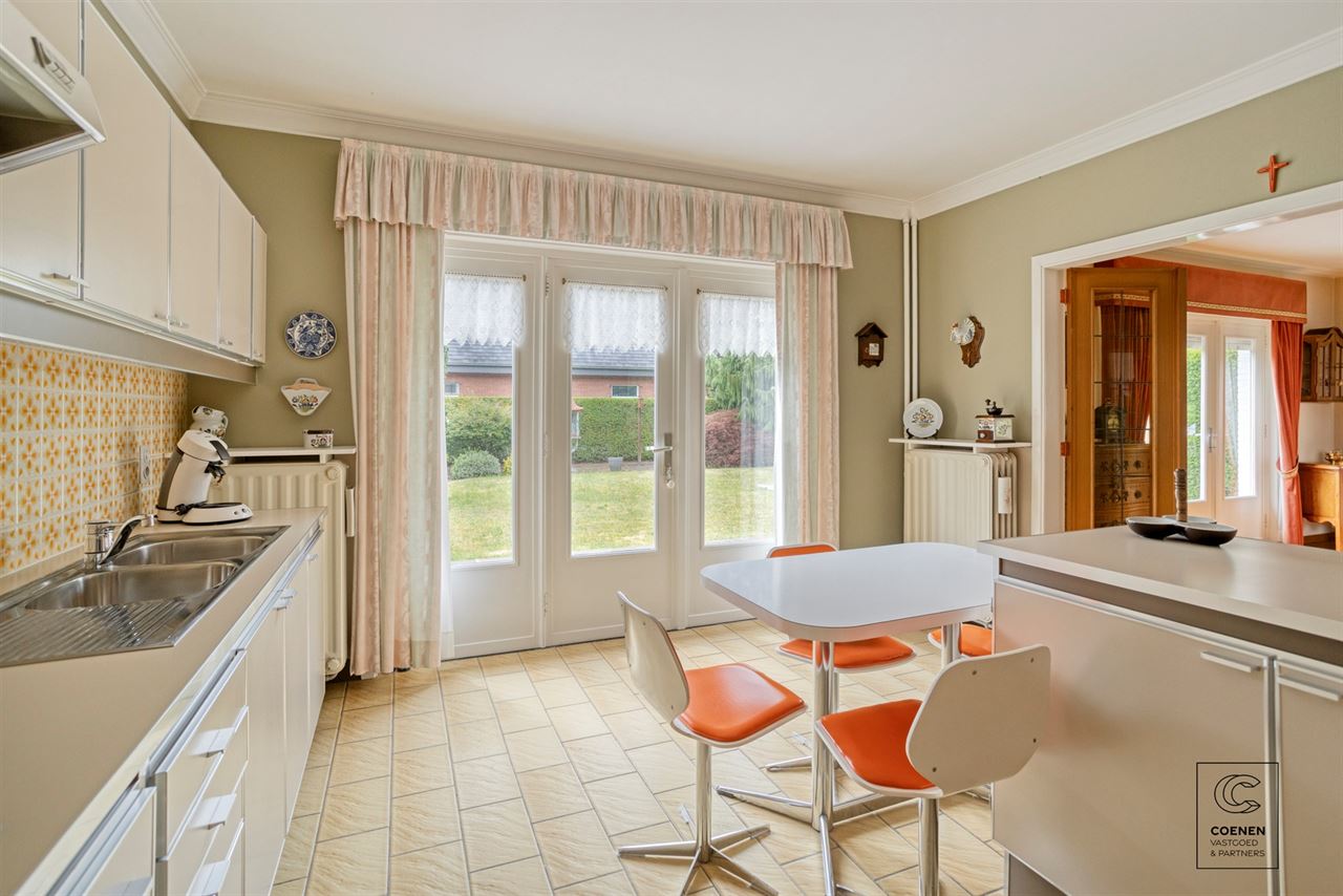 Te renoveren woning op een TOPlocatie te Schilde!