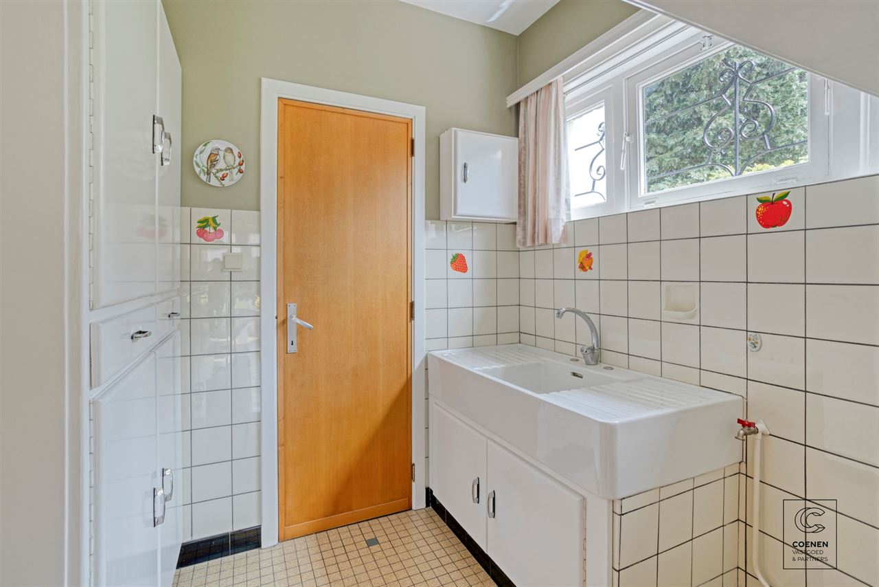 Te renoveren woning op een TOPlocatie te Schilde!