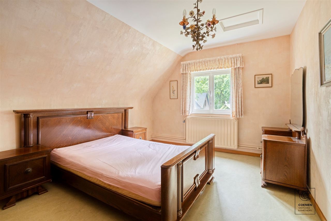 Te renoveren woning op een TOPlocatie te Schilde!