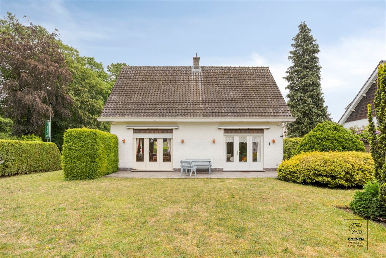 Te renoveren woning op een TOPlocatie te Schilde!